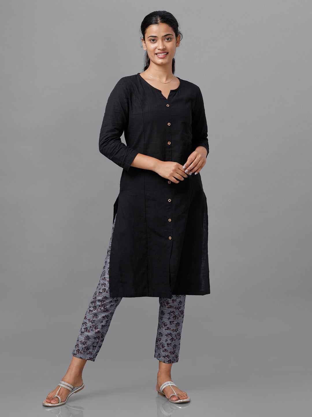 Bollywood Trouser Suits Online - Shopping for Designer Bollywood Trousers @  AndaaFashion.com